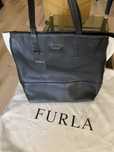 FURLA дамска чанта *Нова*