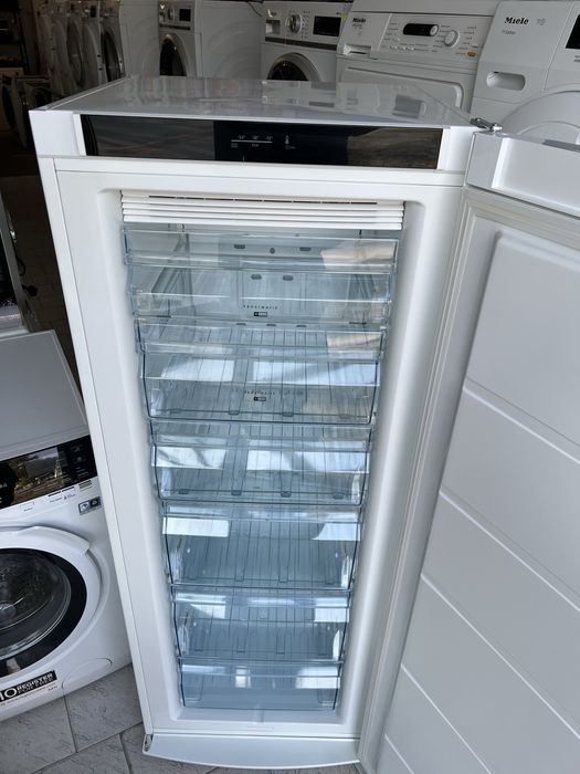 AEG фризер NoFrost A++