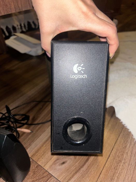Boxe logitech  noi