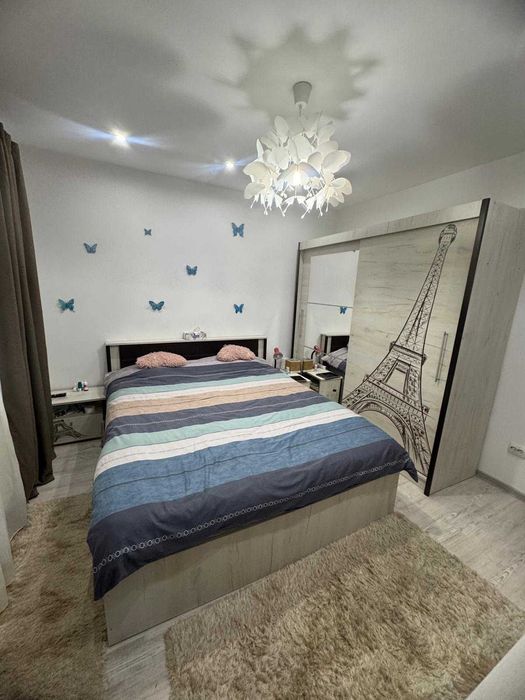 Inchiriez apartament 3 camere