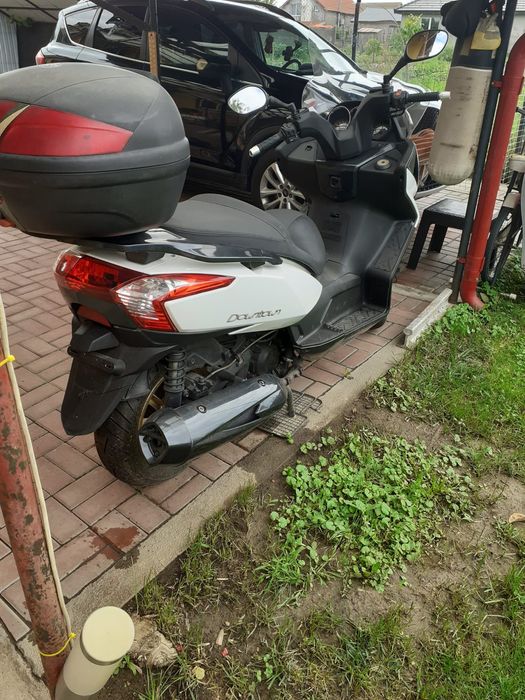 Scuter Kymco downtown