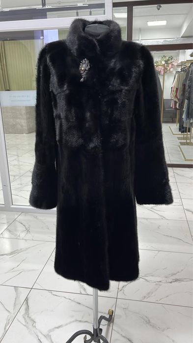 Продам норковую шубу