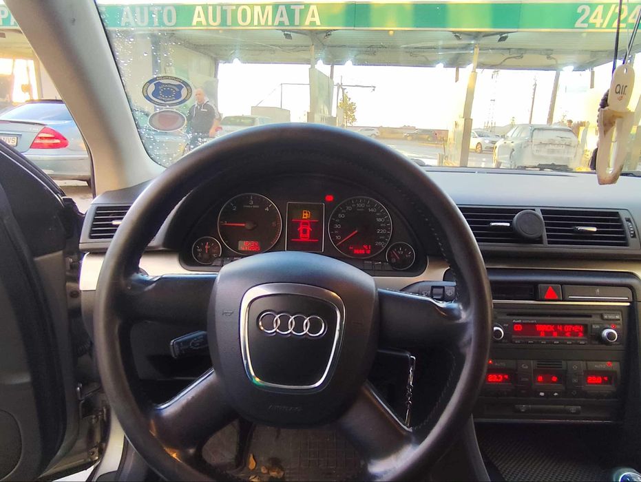 Vând Audi A4 B7 1.9 TDI