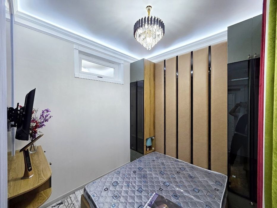 4 комнатная квартира в Новостройке Геофизика