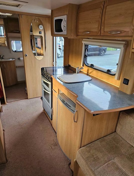 Каравана Lunar ultima 524