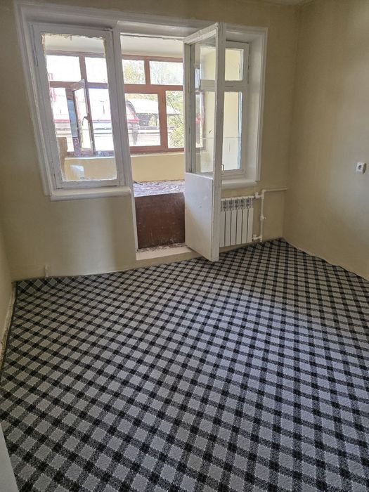 Sagdiyana Parij orqasida 2 xonalik uy