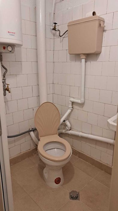 Дава се под наем Едностаен апартамент в Стара Загора, Център - 31 кв.м за 204 € - Снимка #10