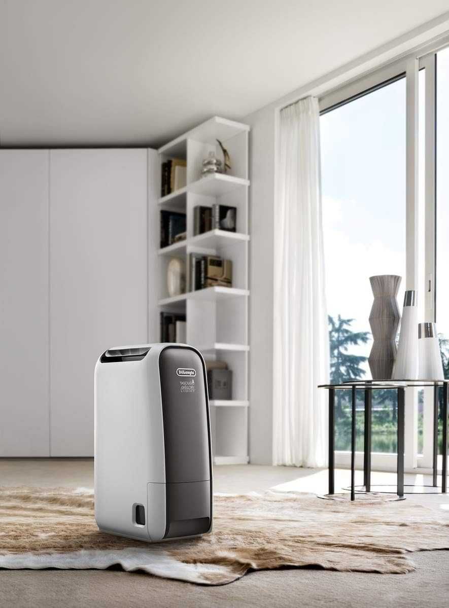 Влагоабсорбатор Delonghi AriaDry Light DNS65 6L/Day, изсушител до 6L