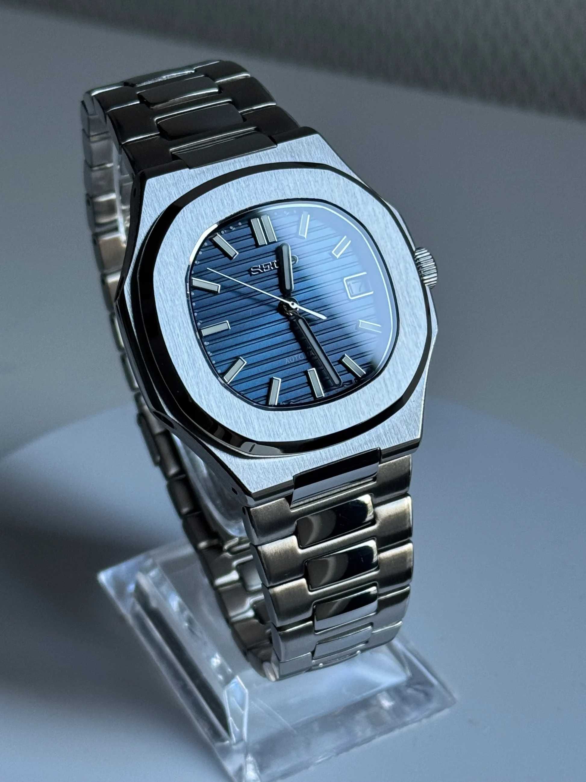 Часовник Seiko Nautilus DARK BLUE