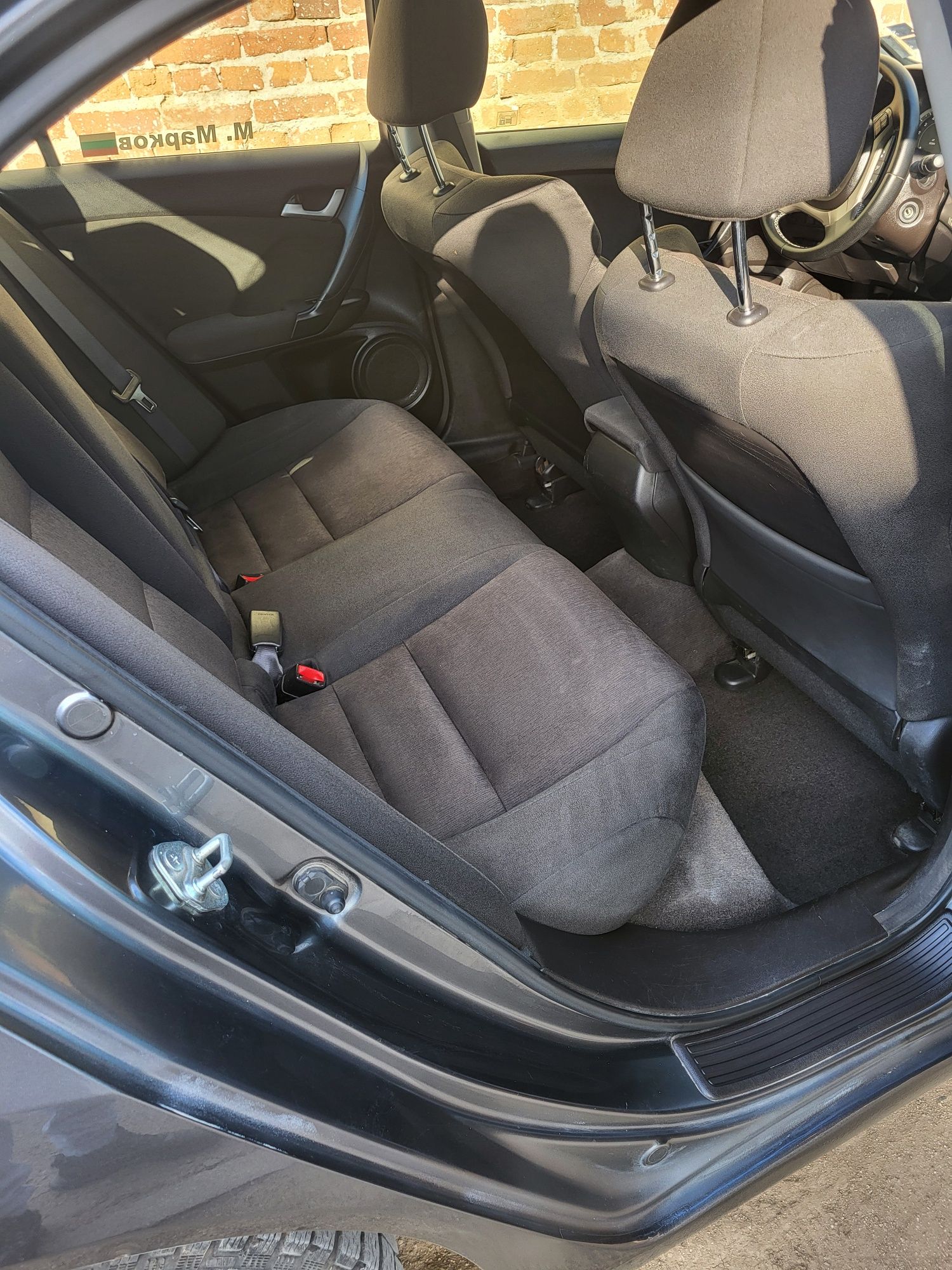 Продавам Honda Accord