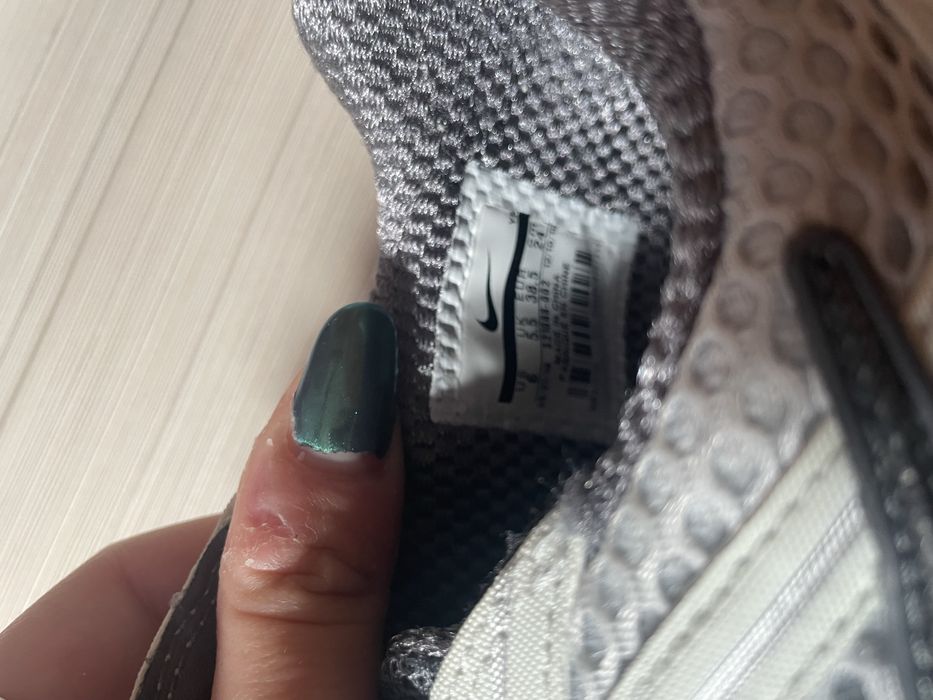 Adidasi NIKE zoom scrima