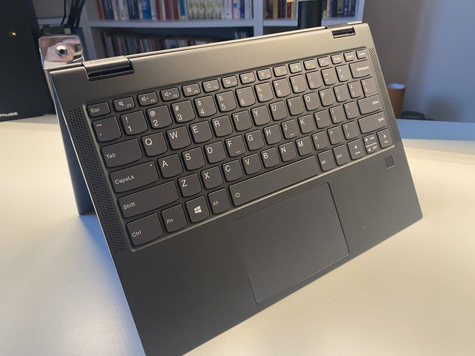 Super SLIM Lenovo YogaC630
