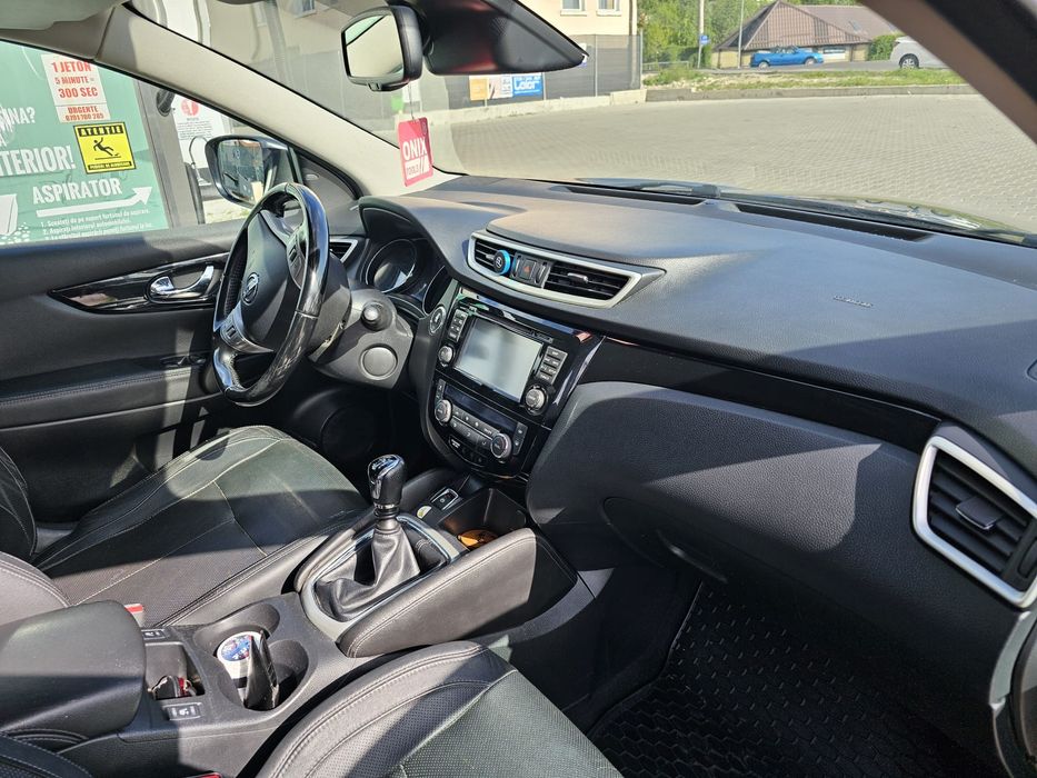 Vând NISSAN Qashqai J11 TENKA+
