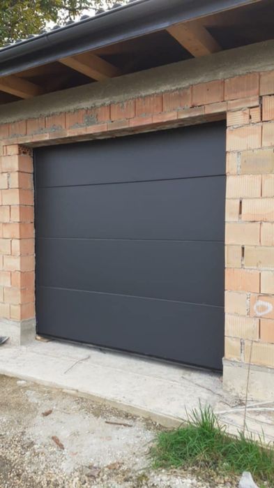 Usi de garaj panouri Elvețiene Tecsedo