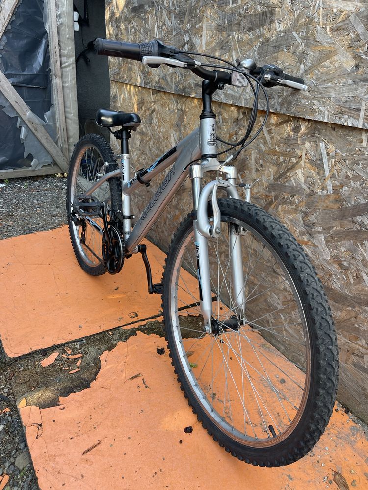 Bicicleta cadru dama raleigh  cadru aluminiu marimea S roti 26”