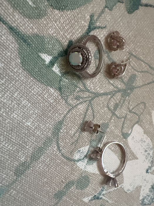 Два комплекта сребърни бижута