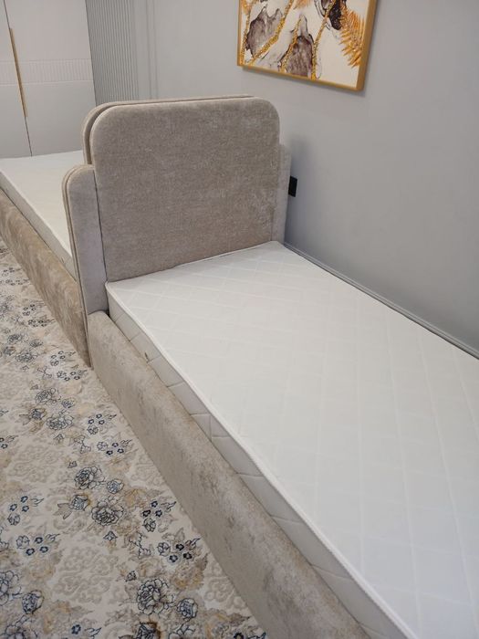 Продается новая кровать с ортопедическим матрасом.