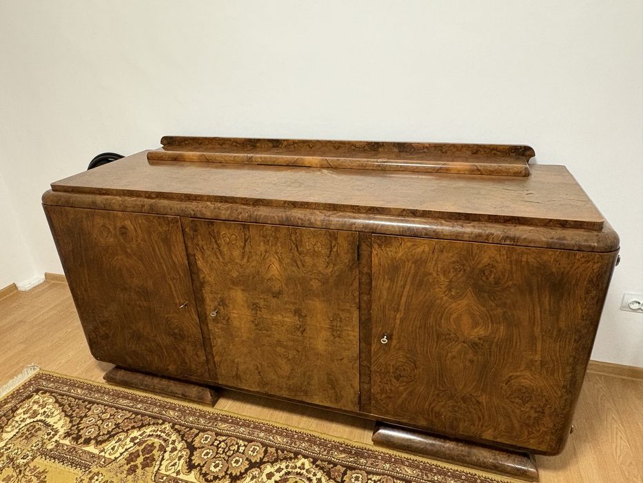 Bufet Art Deco din furnir de nuc – stare bună
