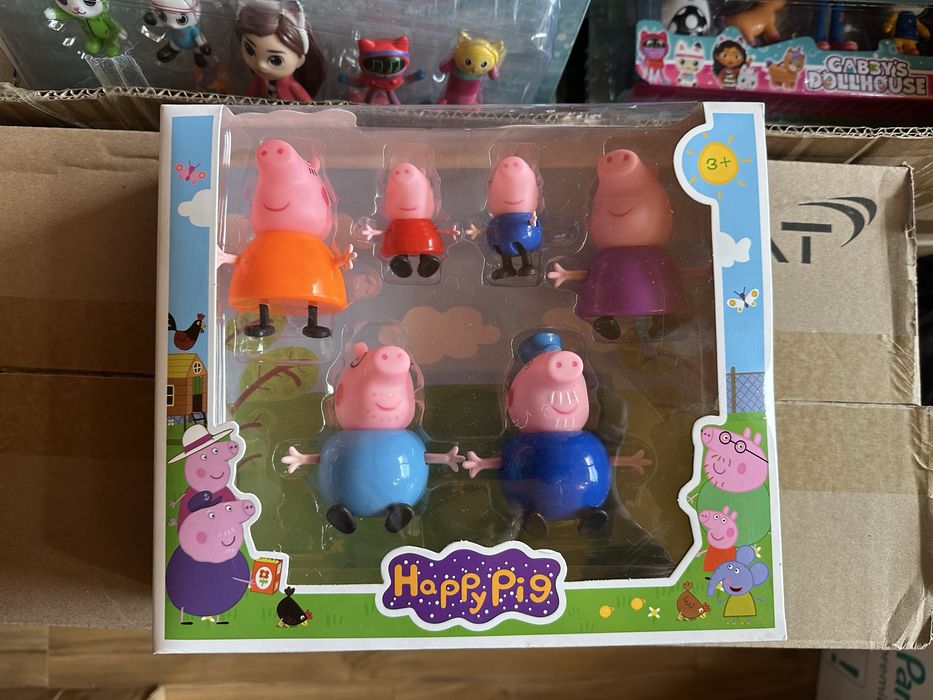 Set cu 6 figurine din Familia Peppa Pig si bunicii, 5 si 9 cm, NOU