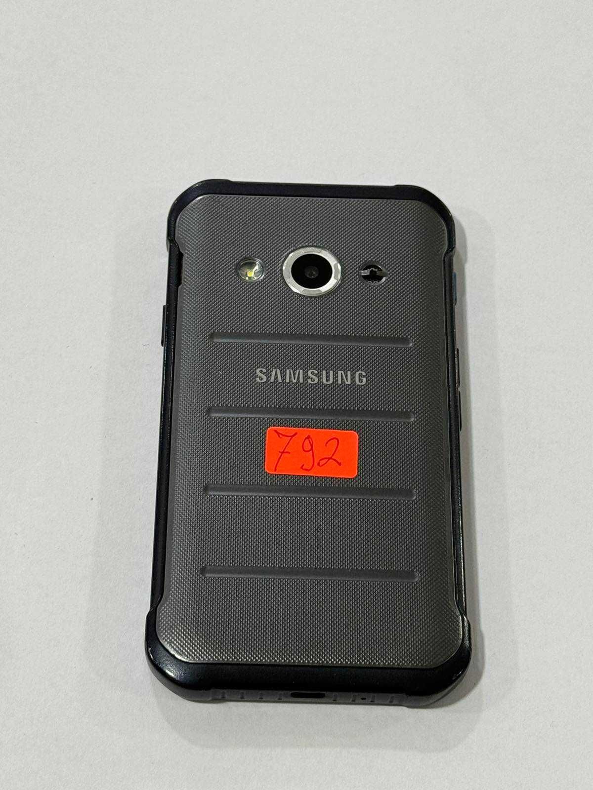 Продавам  Samsung Xcover 3