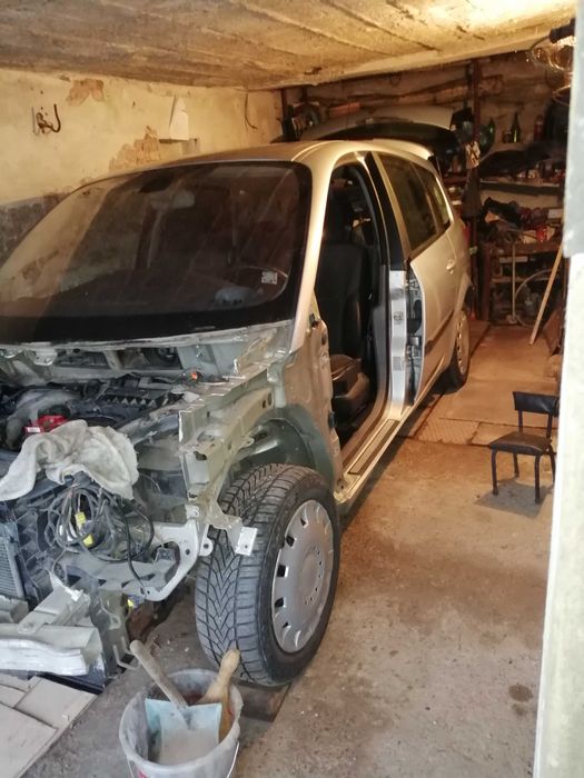 На части сценик 2  1,9дци 120 коня