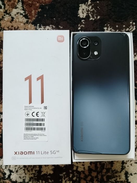 Xiaomi 11 lite 5G в хорошем состоянии