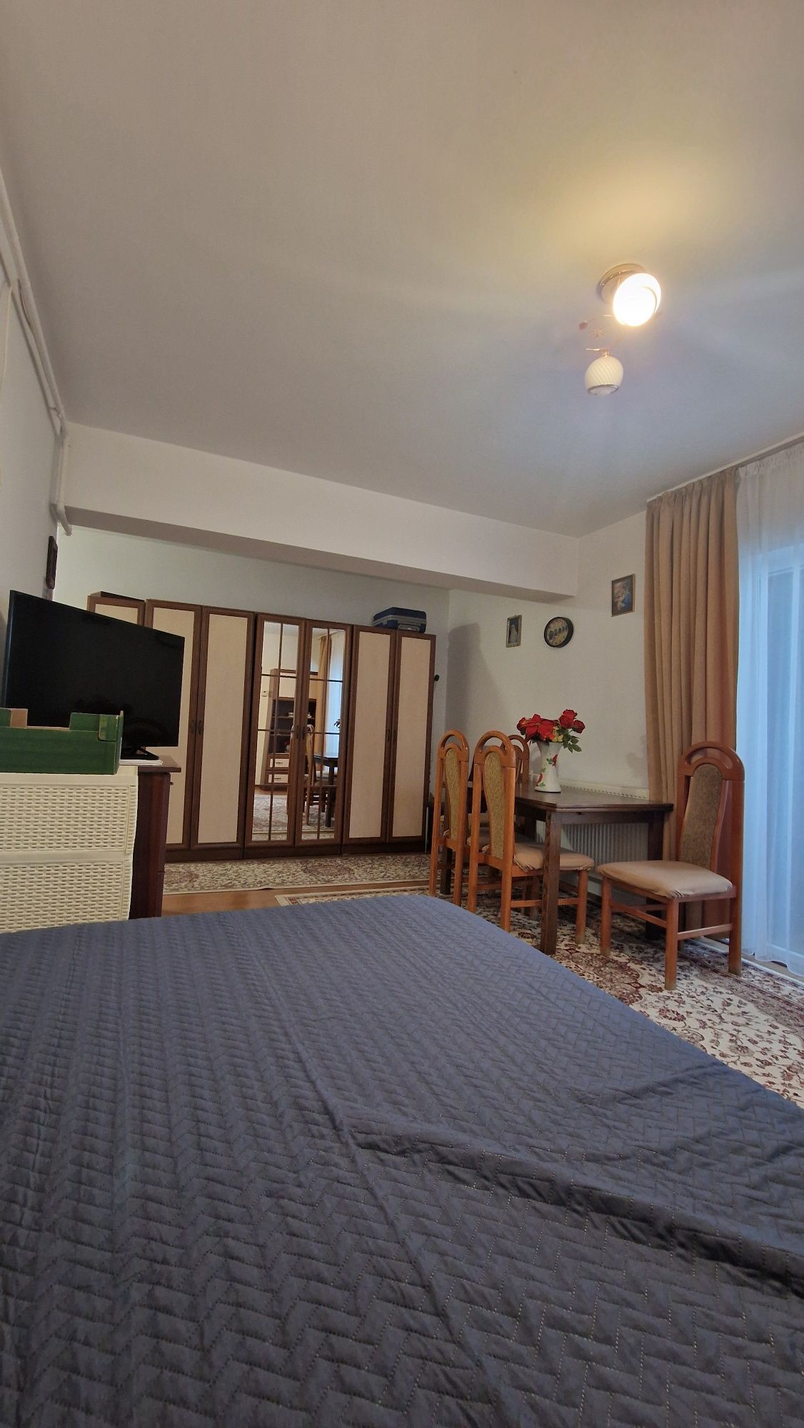 Vand Apartament 1 Cameră Decomandat + parcare exterioară cu barieră!