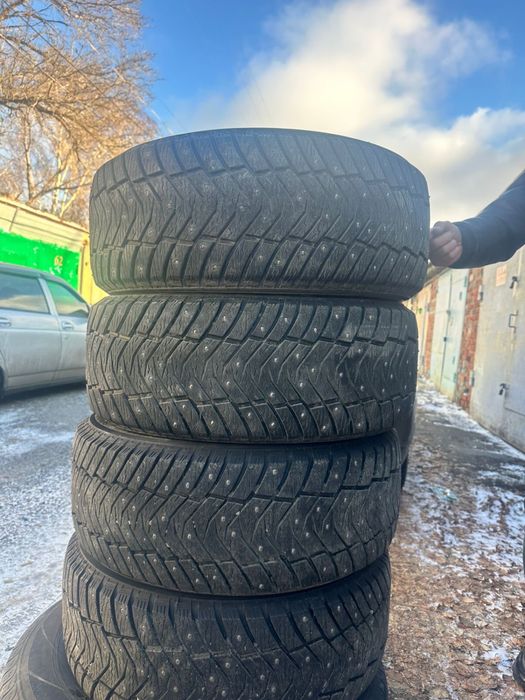 Продам зимнюю резину