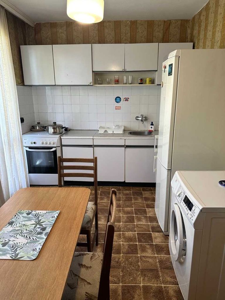 Продава се Двустаен апартамент в Пловдив, Младежки Хълм - 72 кв.м за 1389 €/кв.м - Снимка #16