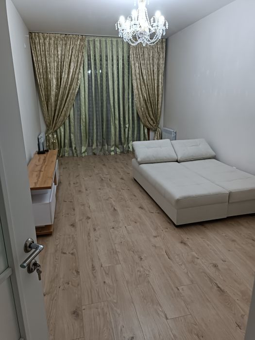 Сдаю в аренду новостройку в Алмазар Сити 2х ком. 69 КВ. М. 2-балкона