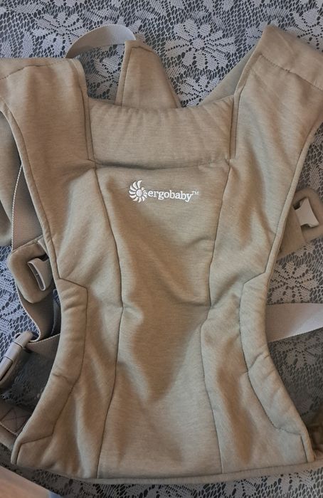 Ергономична раница Ergobaby Embrace