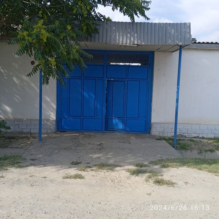 12 sotx uy sotiladi