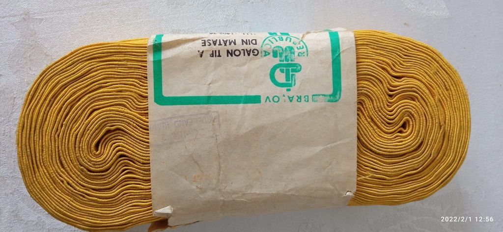 Galon matase galbena