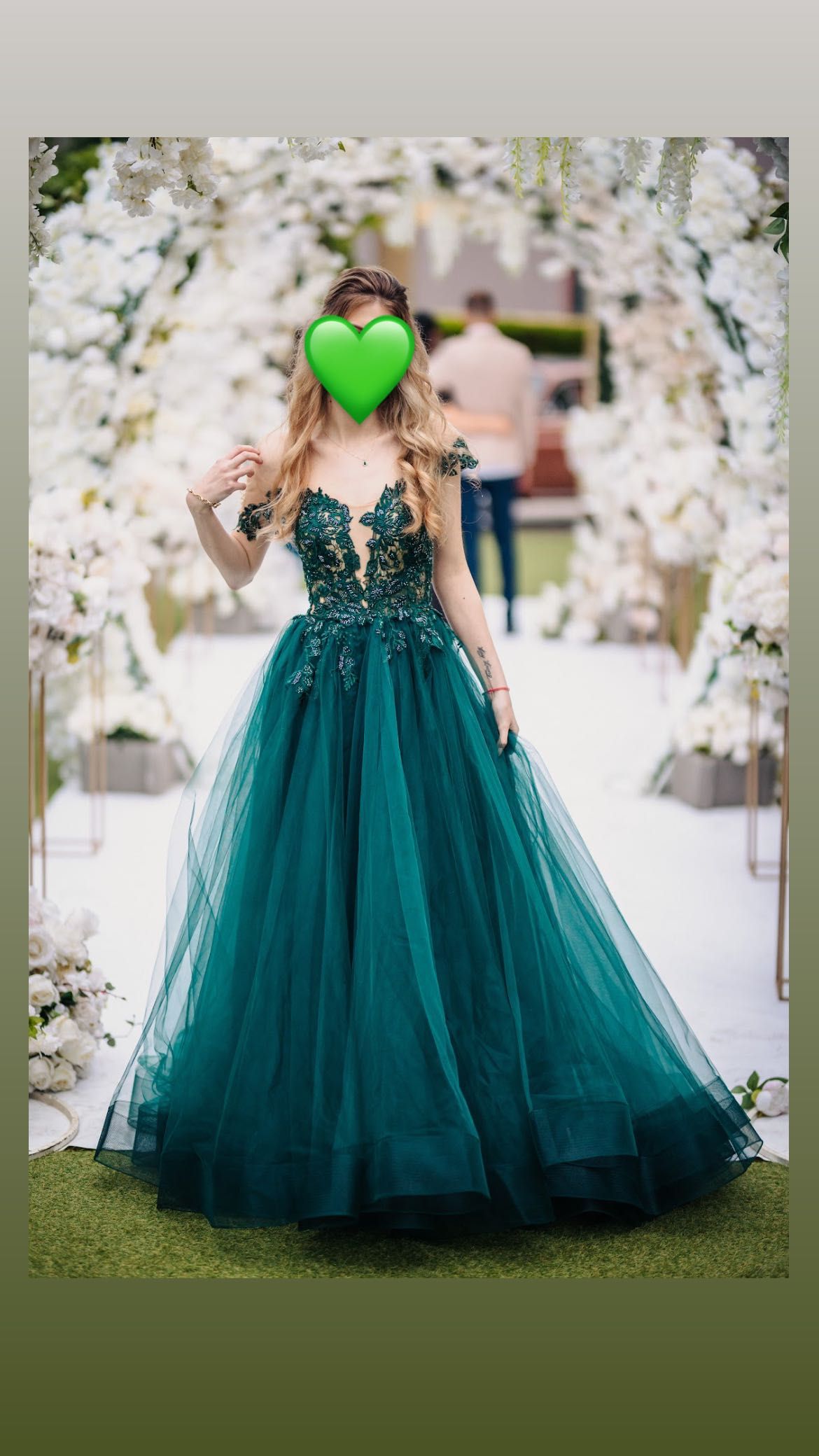 Бална рокля в зелен цвят