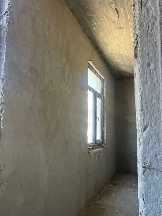 6микрда 1хонали новостройка сотилади