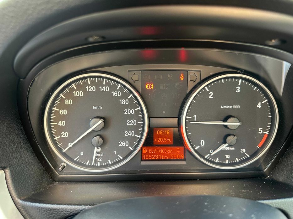 BMW Seria 3 320D E90 LCI