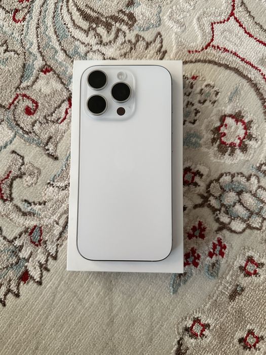 Продам айфон 16 про