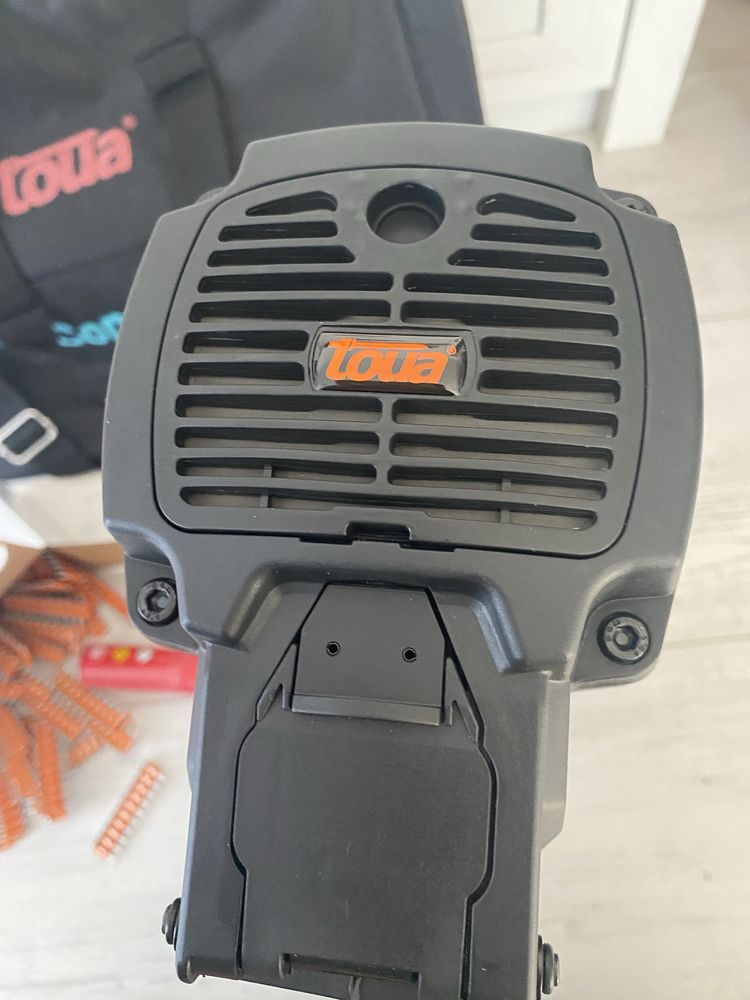 Pistol Toua de batut cuie in beton si metal