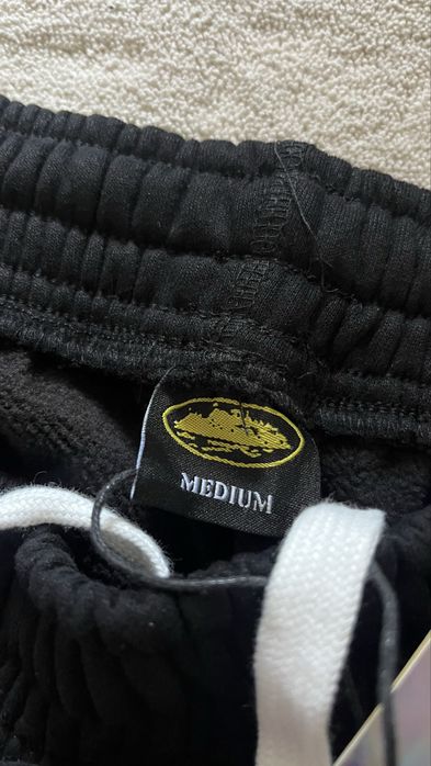 Corteiz sweatpants черен цвят