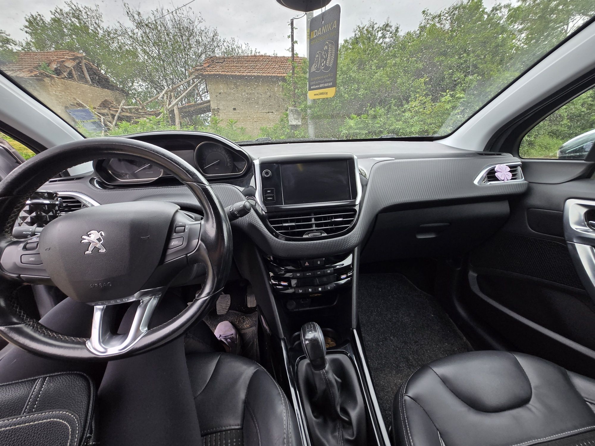 Peugeot 2008 e-HDI ALLURE 1.6 дизелкожа ADBLUE