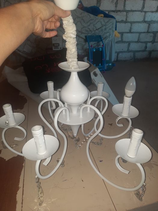 Прадается люстра качественная