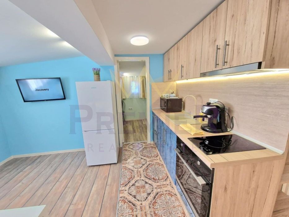 Дава се под наем Двустаен апартамент в Варна, Център - 65 кв.м за 459 € - Снимка #2