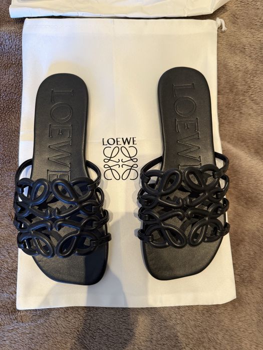 Papuci Loewe Petal Anagram noi