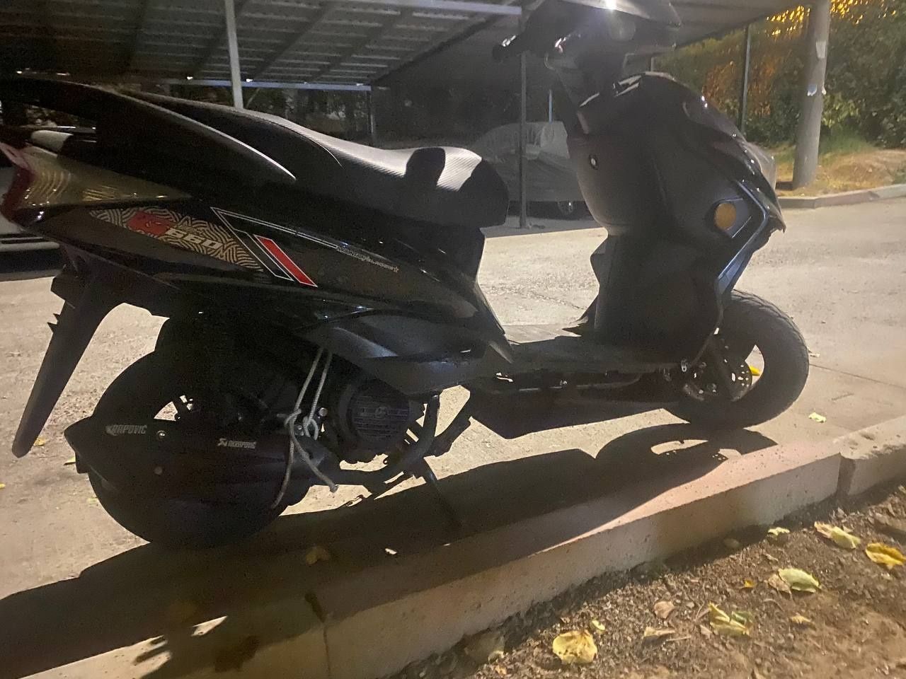 Skuter 49cc dokumentda (150cc)