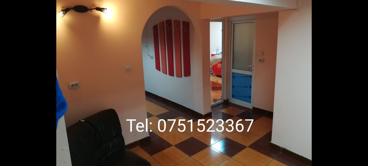 Vând/închiriez apartament str. SUCEVEI 3 camere spațiu comercial