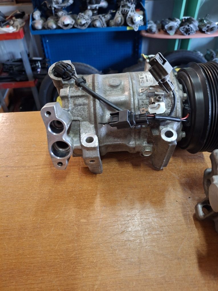 Compresor aer condiționat Nissan Qashqai J11  Megane Kadjar 1.5 dci