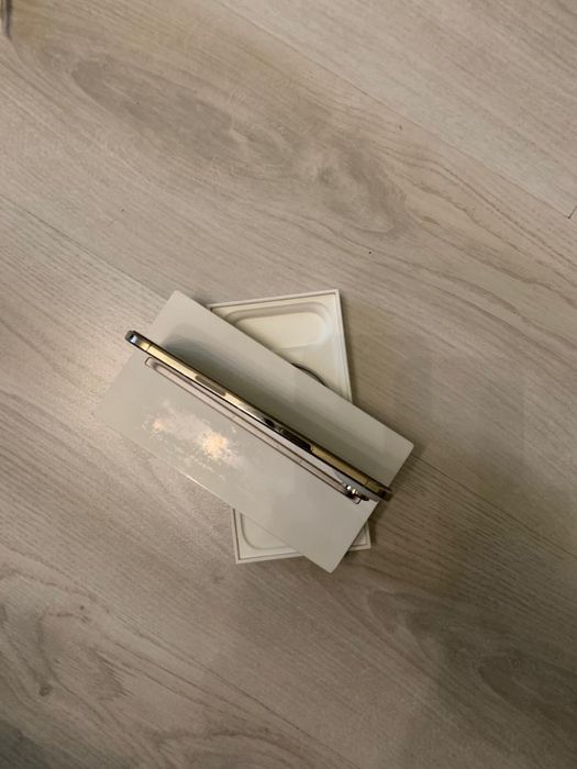 Vand iphone 17 plus 256 GB