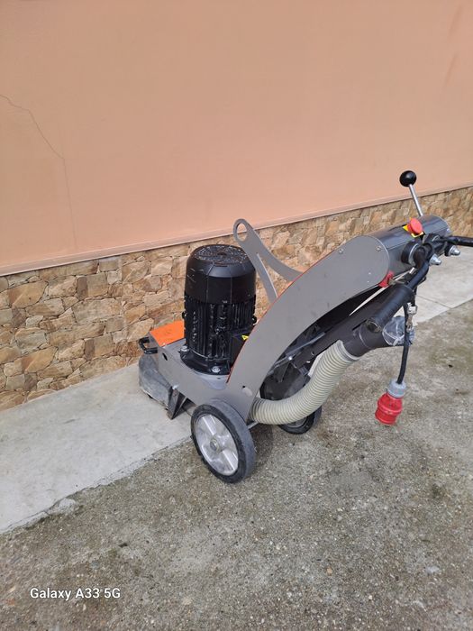 Vând slefuitor husqvarna