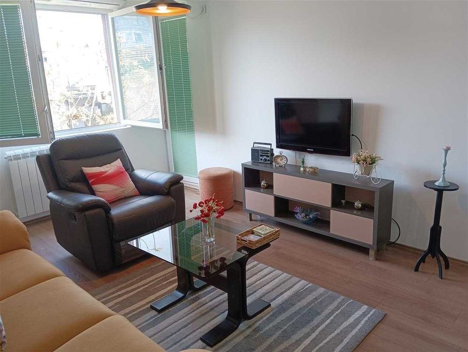 Дава се под наем Тристаен апартамент в Пловдив, Младежки Хълм - 86 кв.м за 377.4 € - Снимка #8