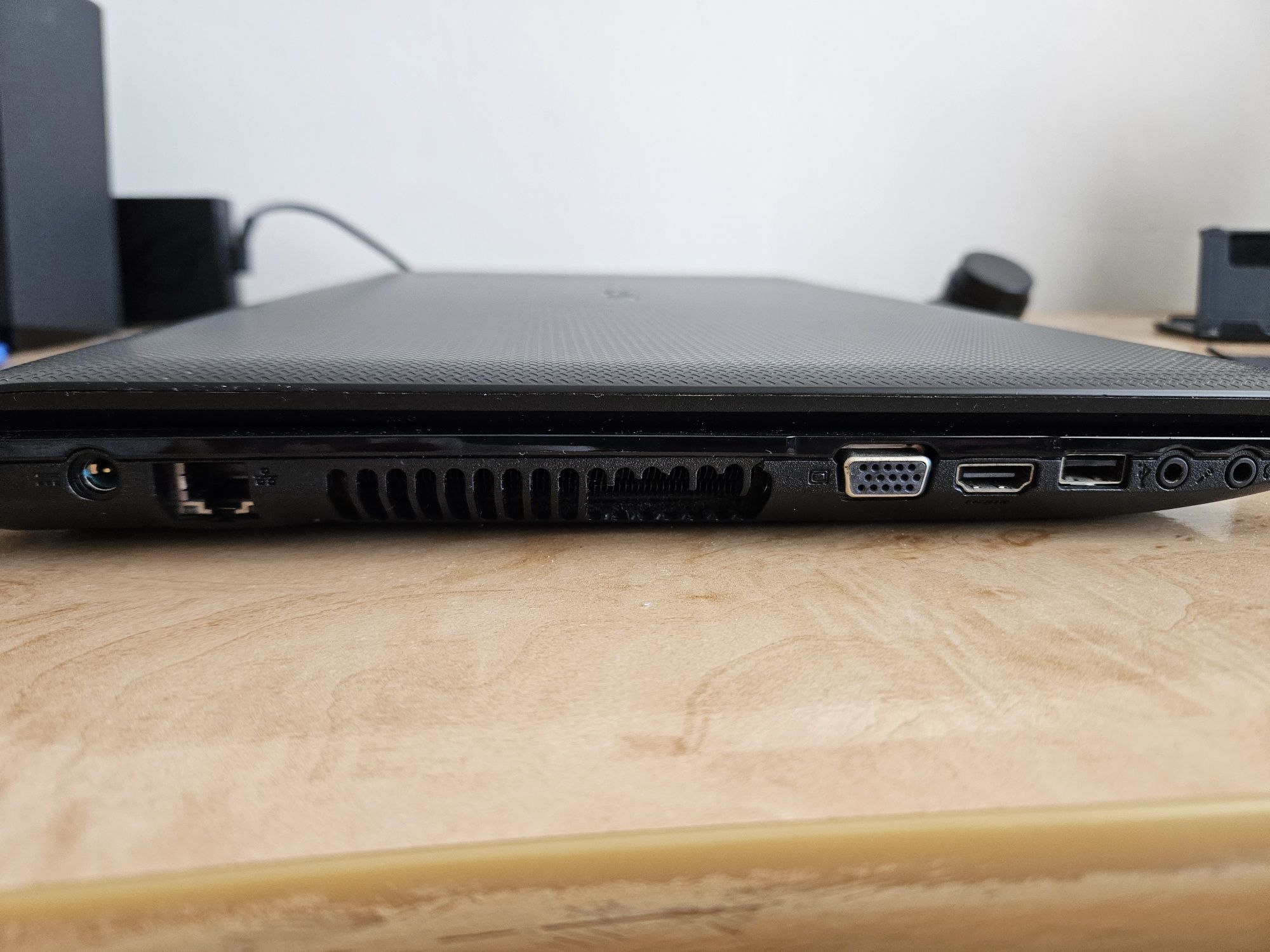 Laptop Acer Aspire 7741G Intel I5 Placa video Ati Radeon HD5650 1GB